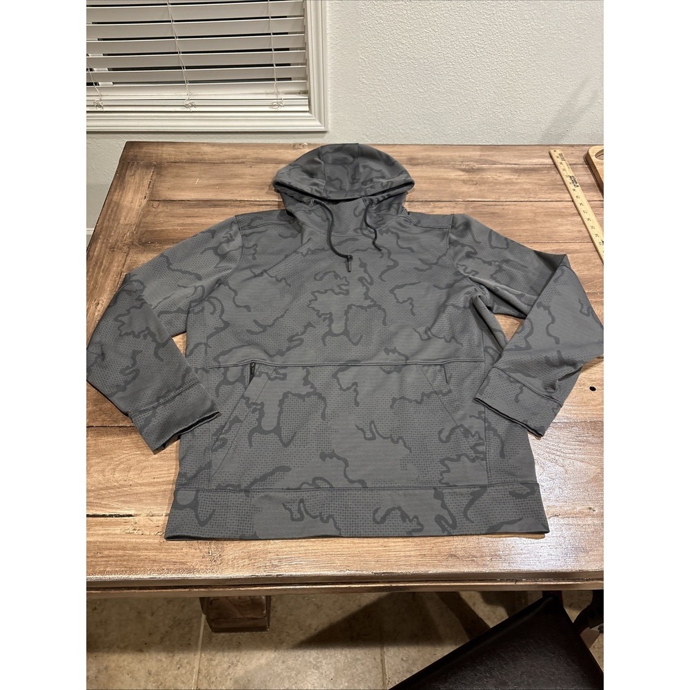 KUIU Men's Gray Camo Pullover Hoodie